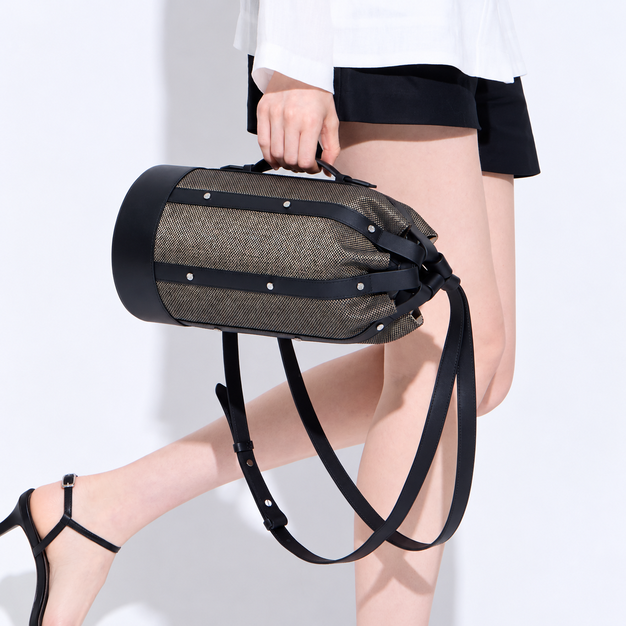 Libre Cage Bucket Bag-Shadow Black 5