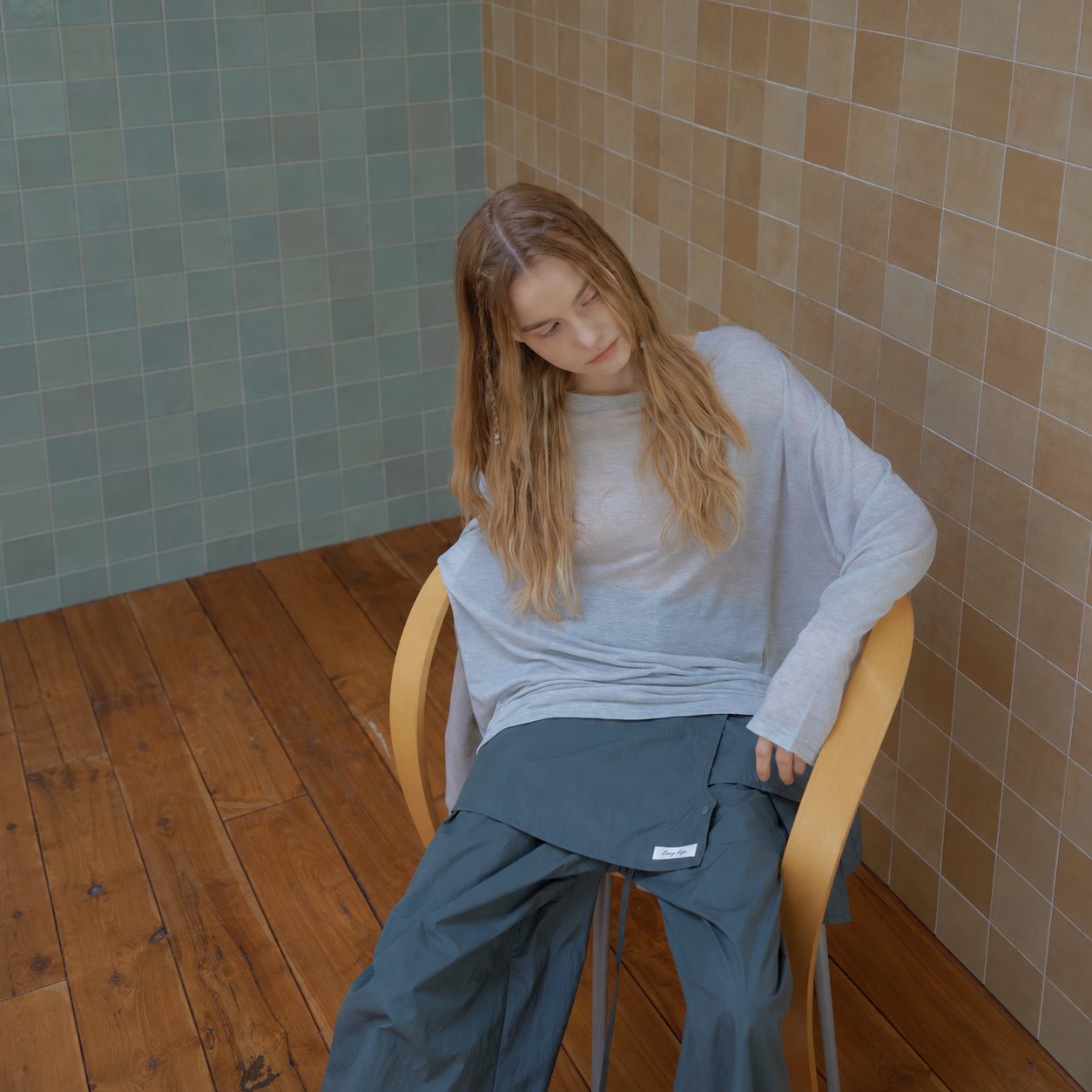 透け感のあるスラブ生地のゆったりとしたTシャツ オートミールメランジュ (OME) 7