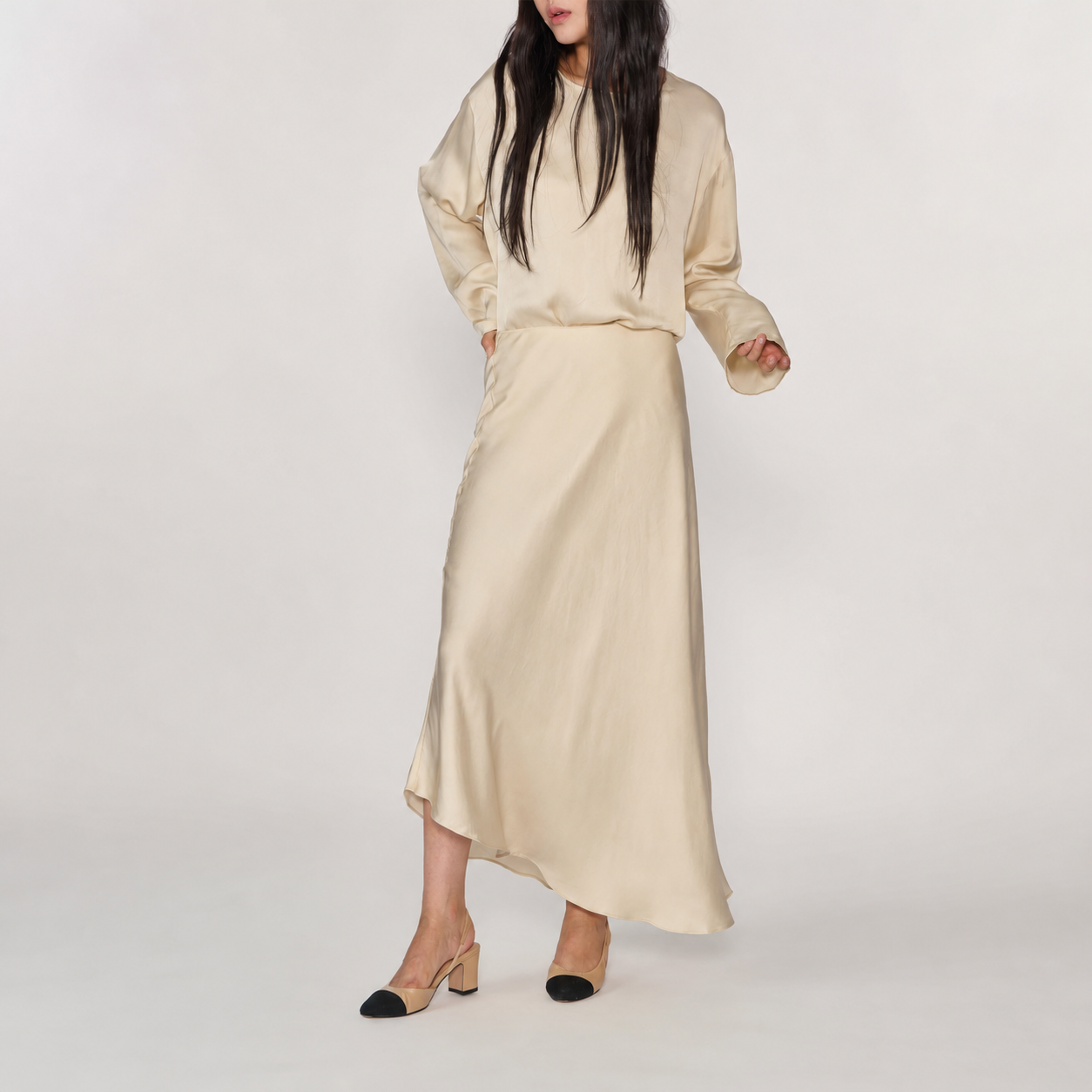 Silky Back Slit Blouse CREAM 3