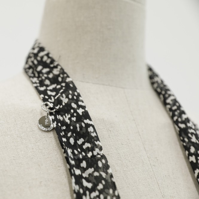 Dot Tie Muffler GRAY PRINT 3