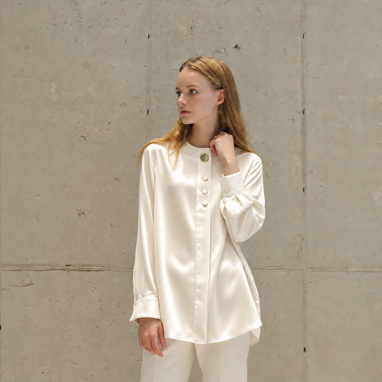 Rookie Button Point Blouse IVORY 3