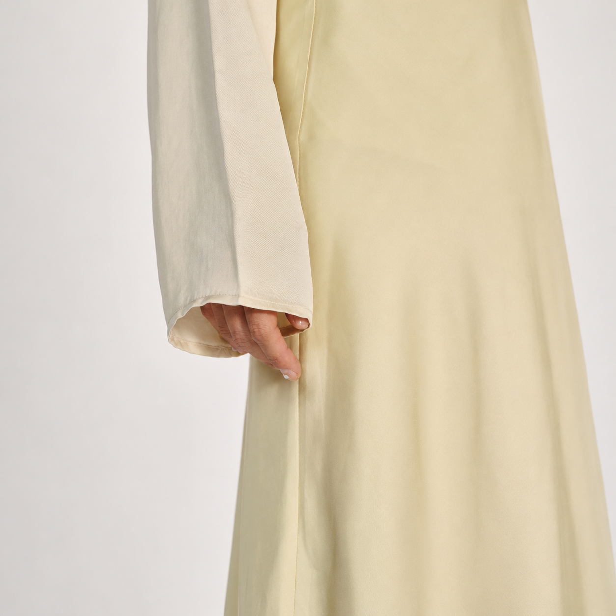 Silky Back Slit Blouse CREAM 8