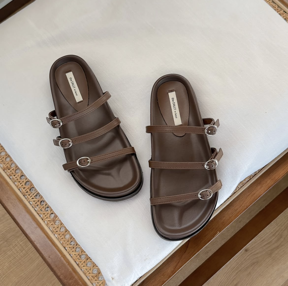 CA8392 3-Strap Belt Sandals 8