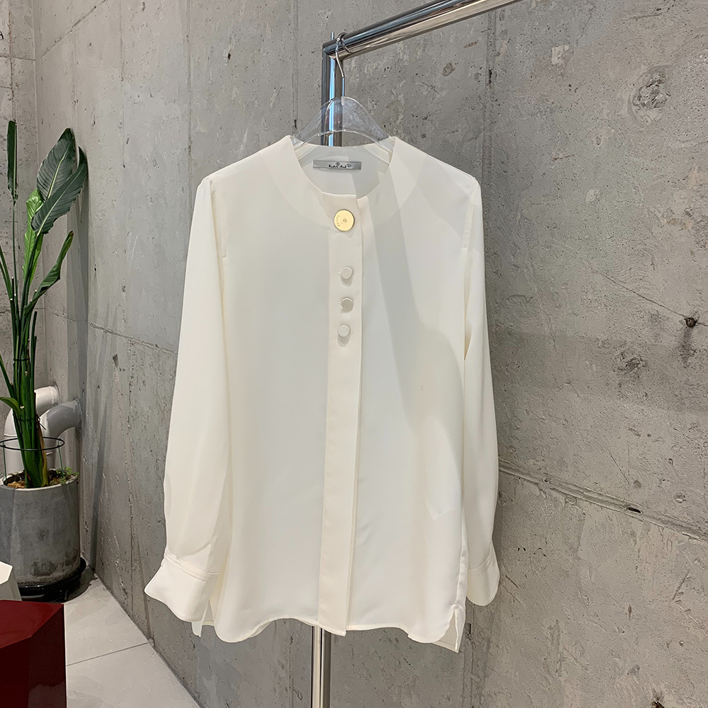 Rookie Button Point Blouse 7