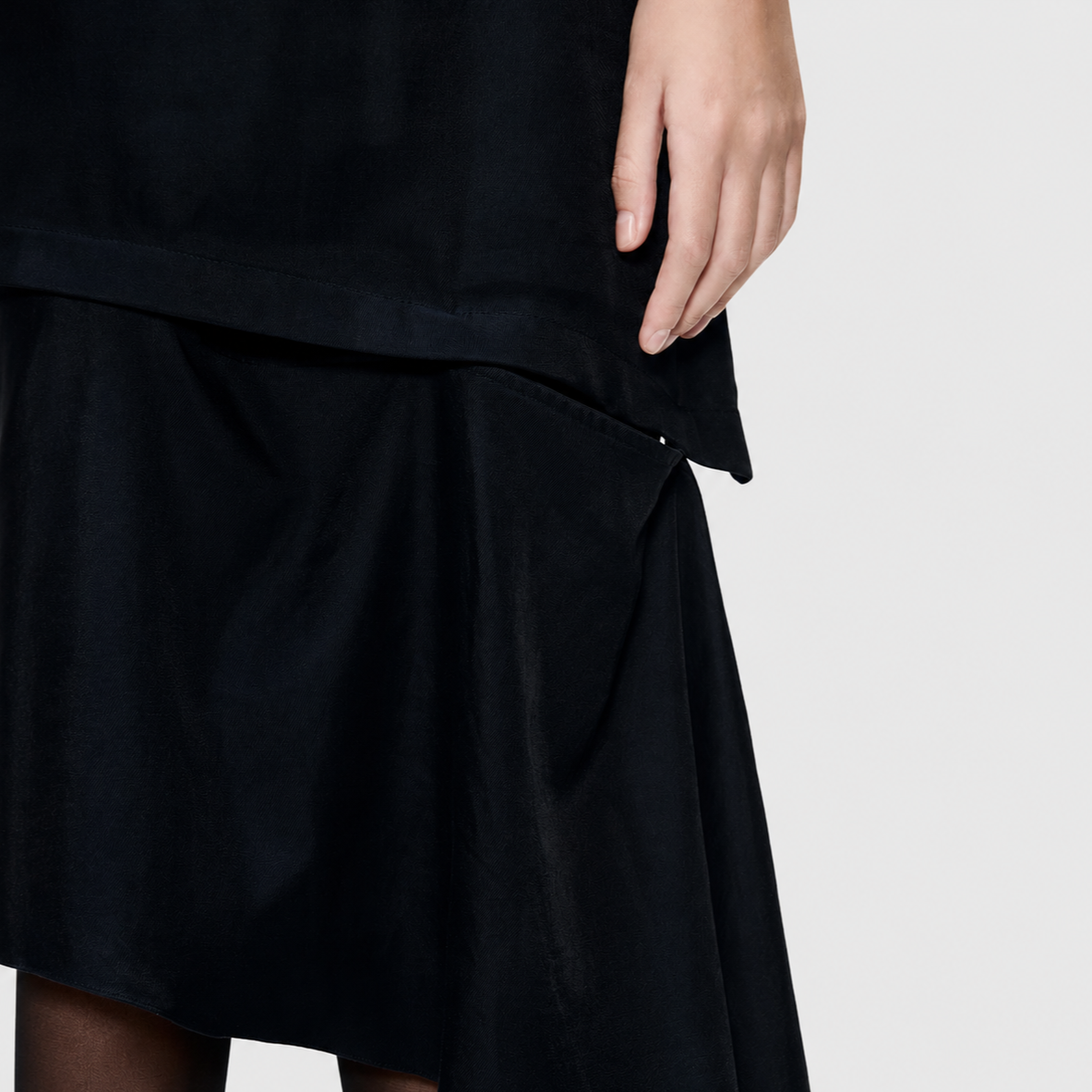 SATIN TWO-WAY ONEPIECE-NAVY 9